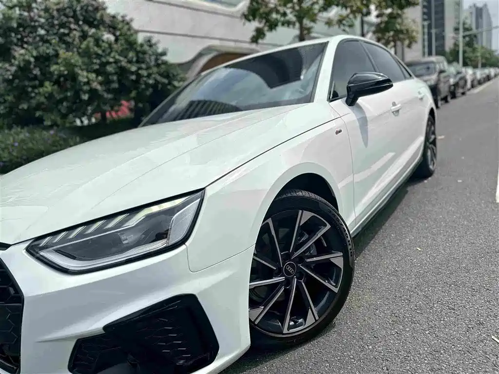 Audi A4L — миниатюра 12
