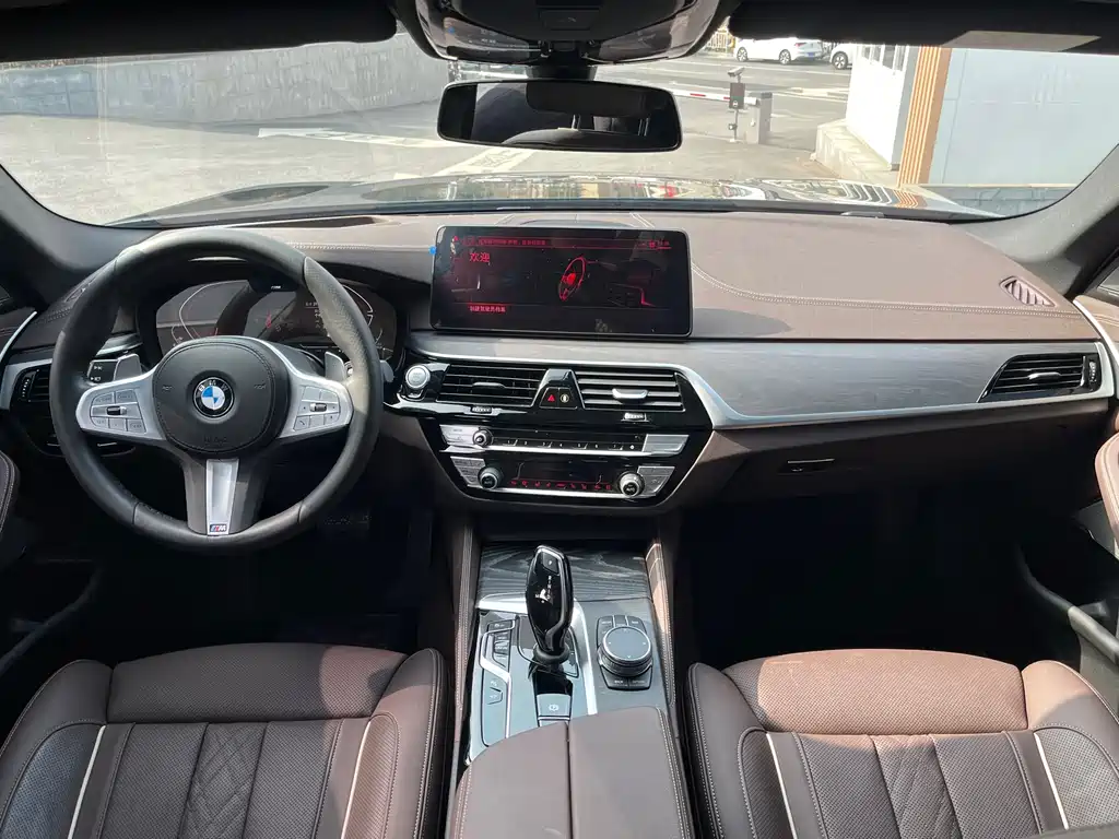BMW 5 SERIES