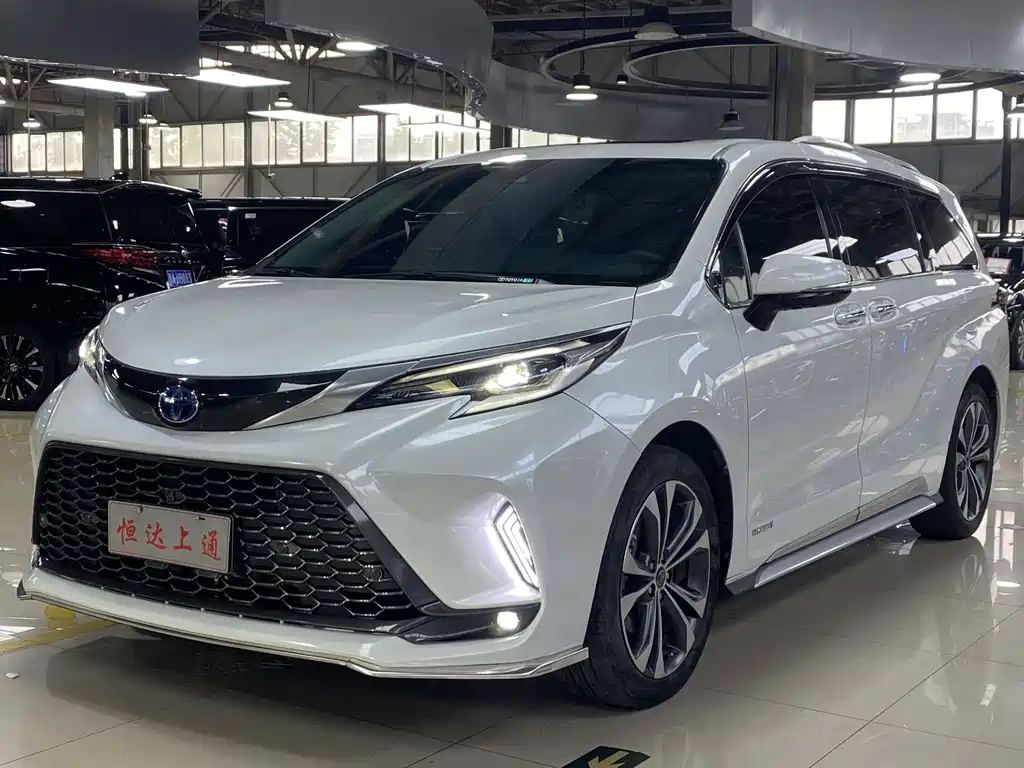 Toyota Granvia 2024