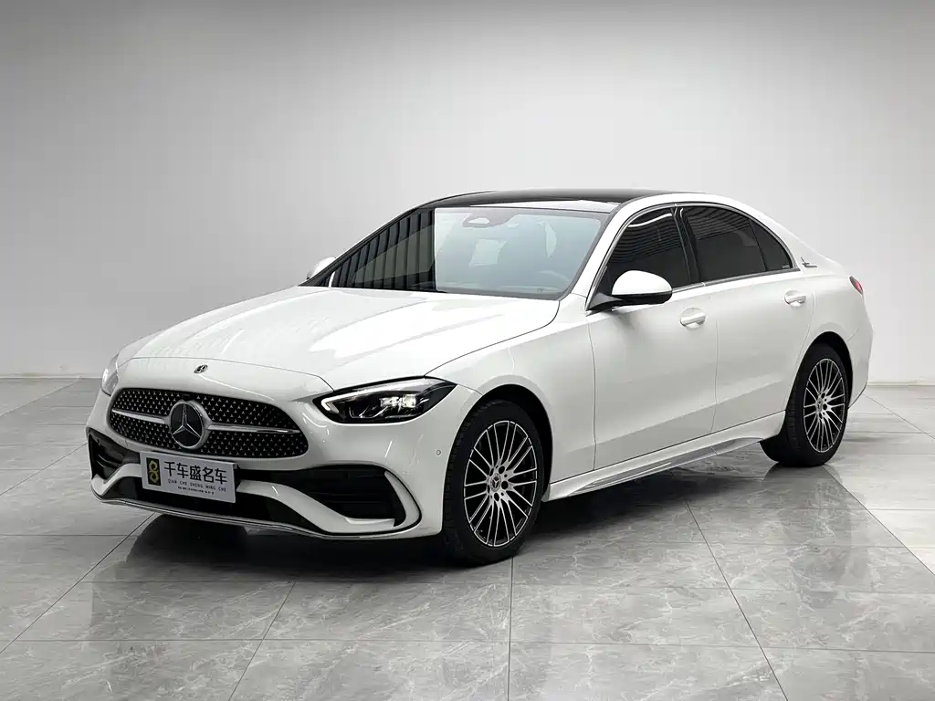 Mercedes-Benz C-Class 2024