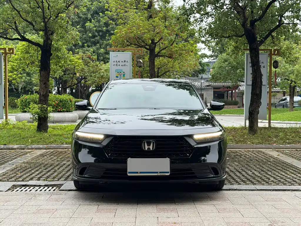Honda Accord — миниатюра 2