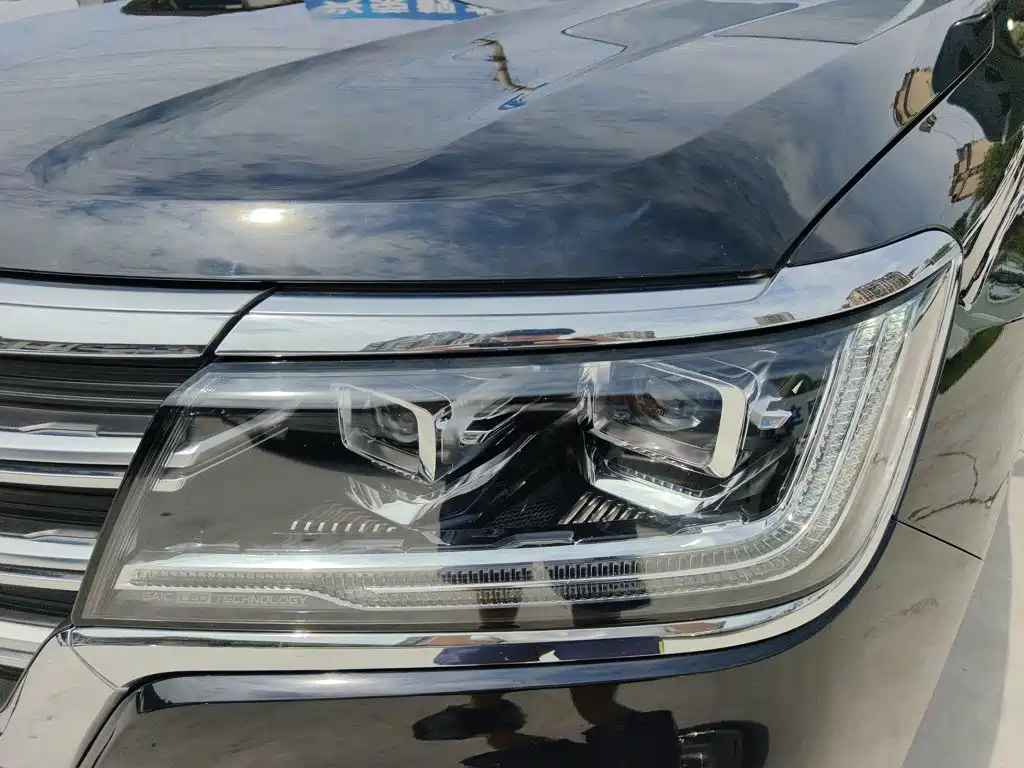 Roewe RX8 — миниатюра 24