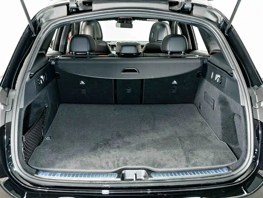 Mercedes-Benz GLC AMG — миниатюра 23