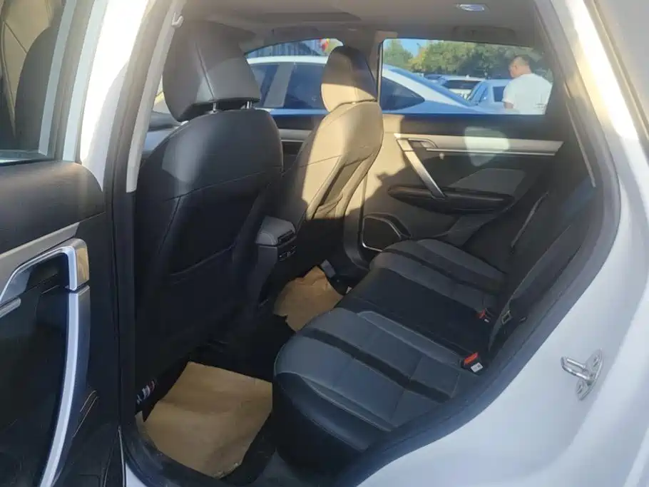 Geely Binyue — миниатюра 11