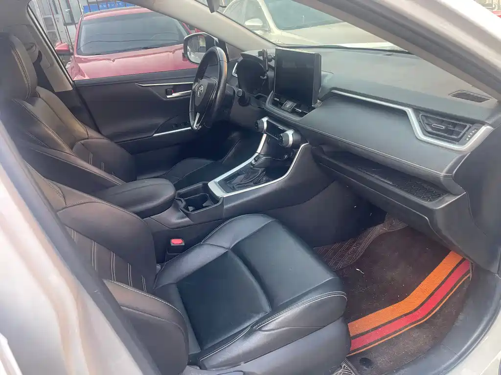 Toyota Wildlander — миниатюра 5