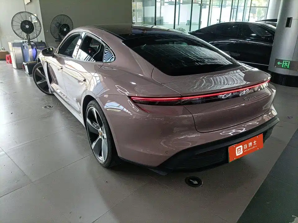 Porsche Taycan 2020 Taycan