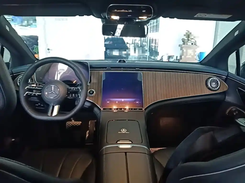 Mercedes-Benz EQE — миниатюра 10