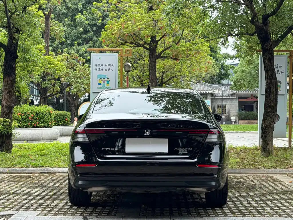 Honda Accord — миниатюра 20