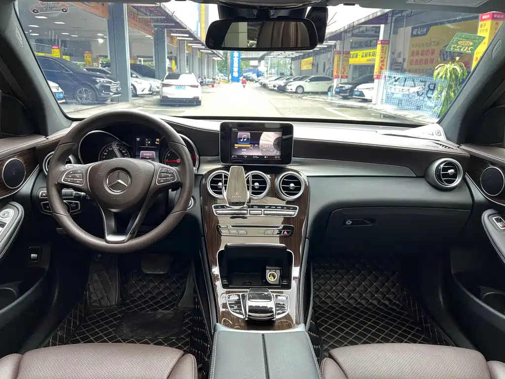 Mercedes-Benz GLC — миниатюра 11