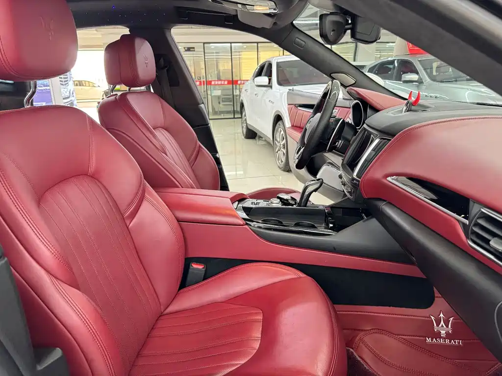 Maserati Levante — миниатюра 7