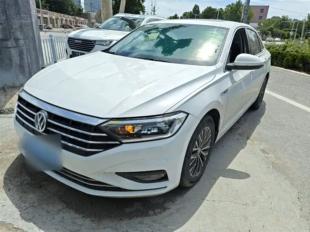 Купить Volkswagen Sagitar