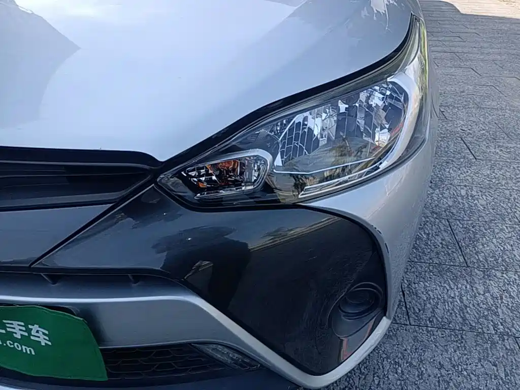 Toyota Yaris L — миниатюра 24