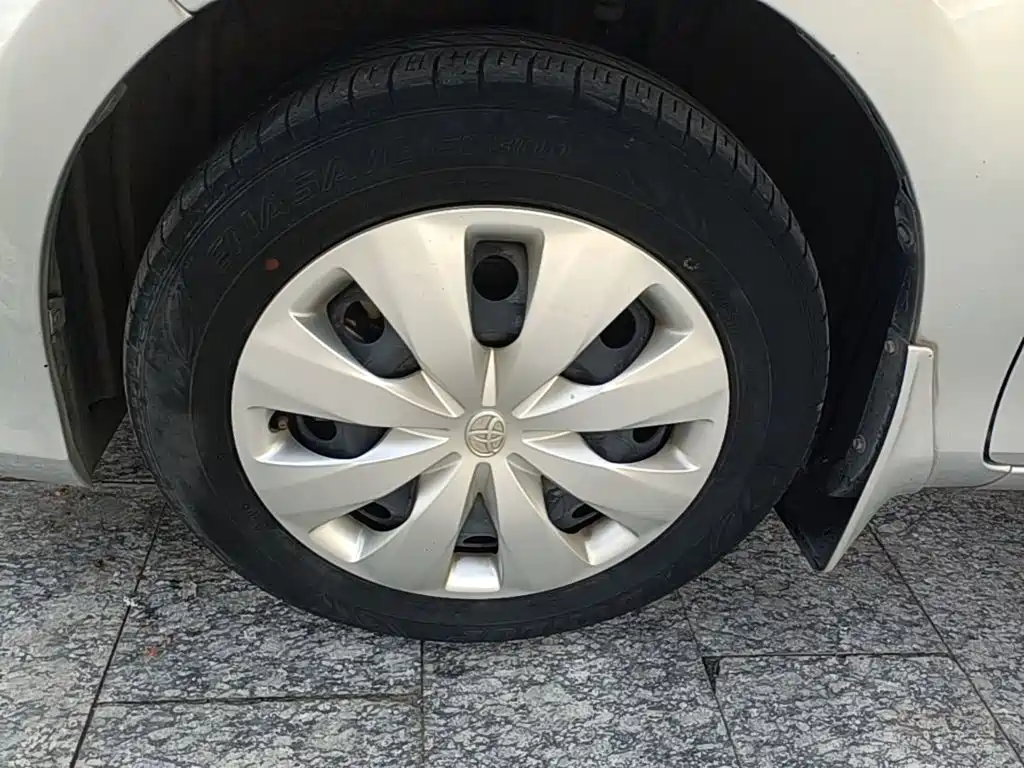 Toyota Yaris L — миниатюра 23