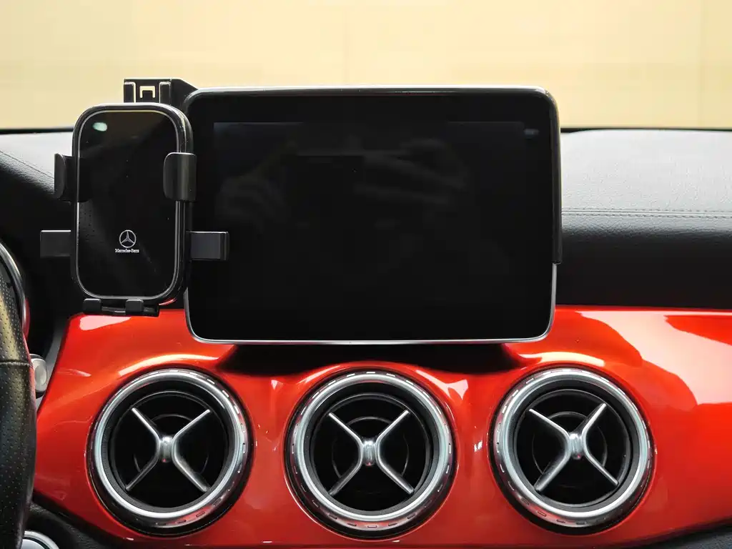 Mercedes-Benz GLA — миниатюра 15
