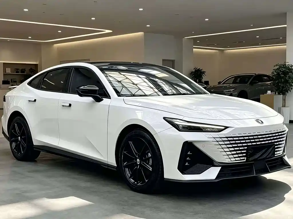Changan UNI-V — миниатюра 13
