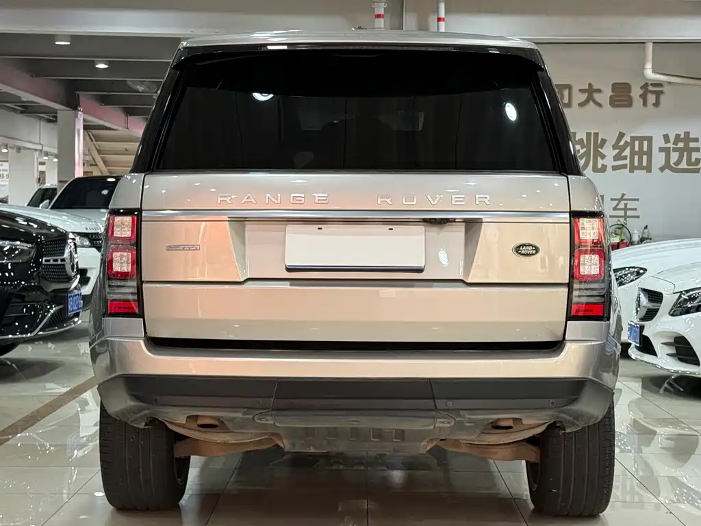 Land Rover Range Rover — миниатюра 18