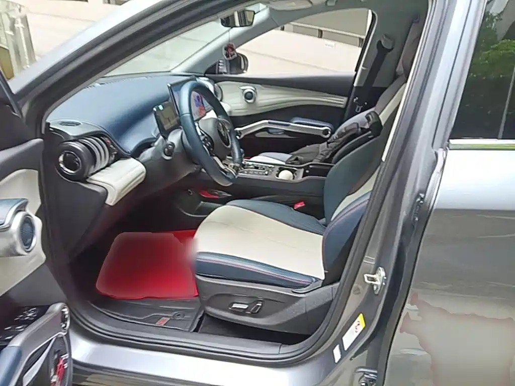 BYD Yuan Plus — миниатюра 15