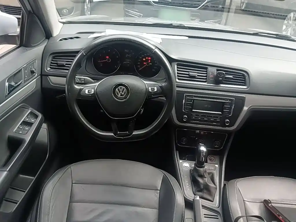 Volkswagen Gran Lavida — миниатюра 10