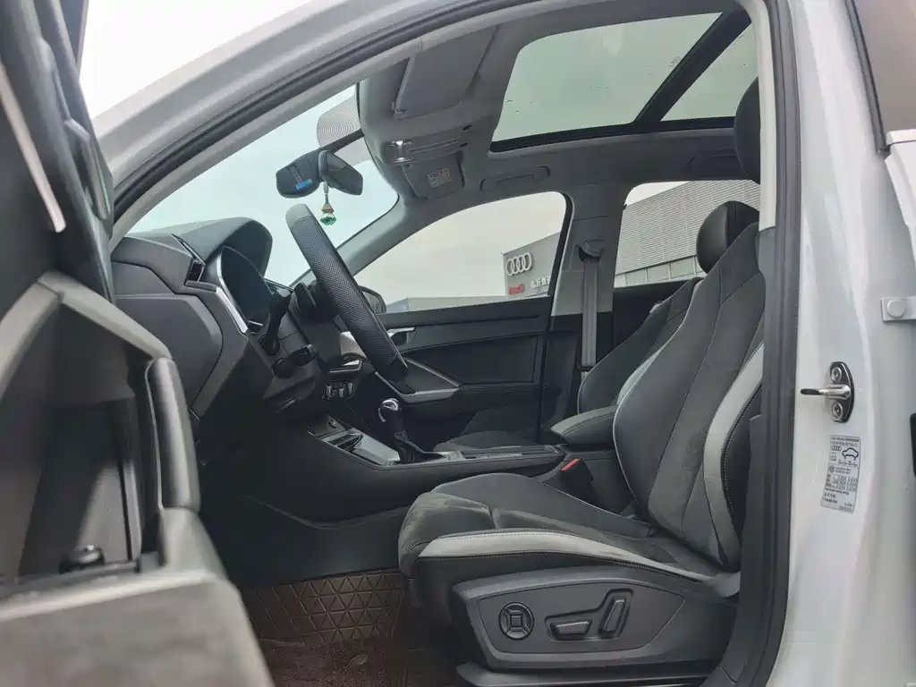 Audi Q3 — миниатюра 4