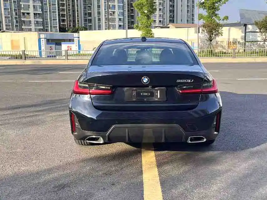 BMW 3 Series — миниатюра 8