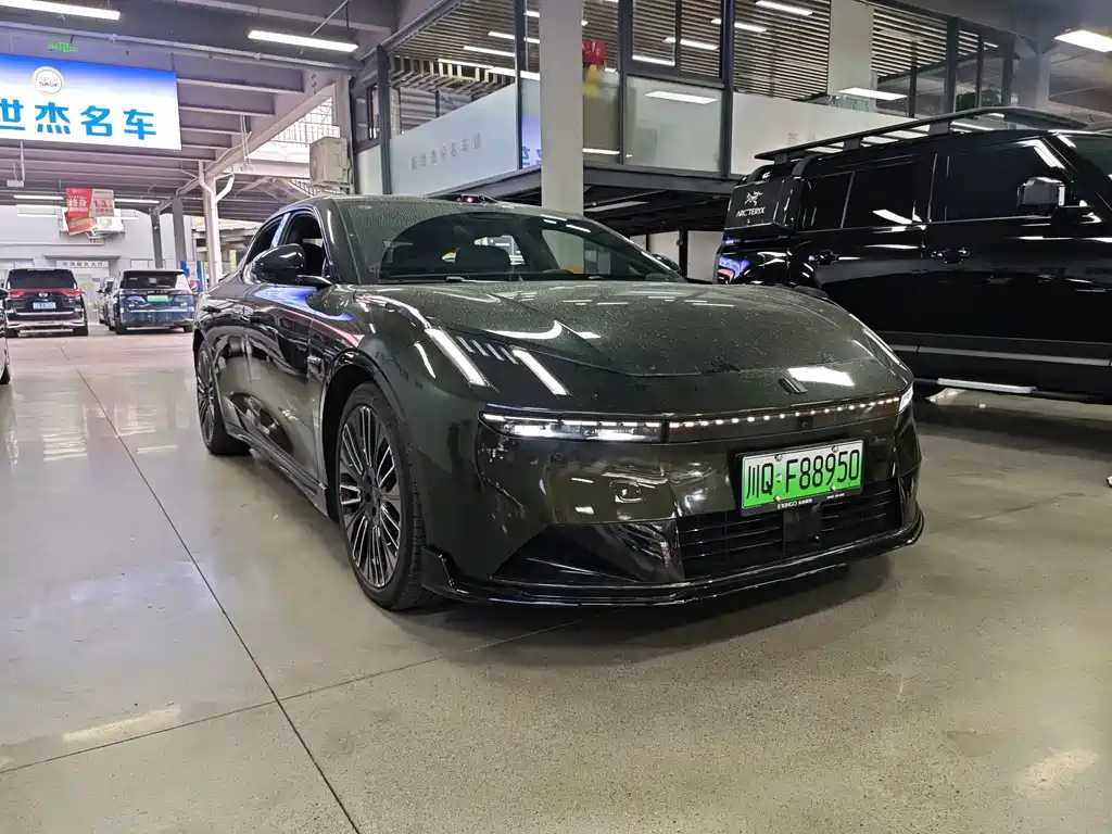Lynk & Co 10 — миниатюра 3