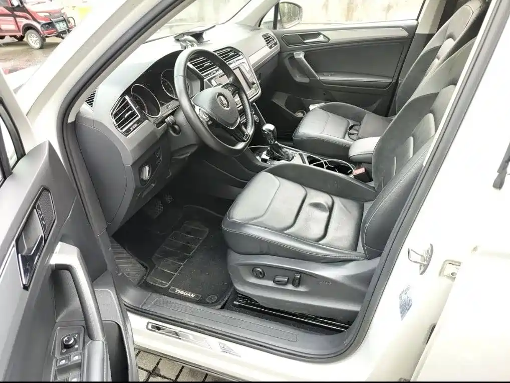 Volkswagen Tiguan L — миниатюра 13