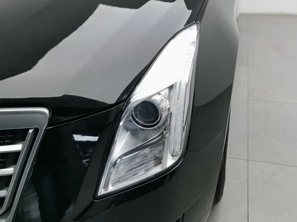Cadillac XTS — миниатюра 7