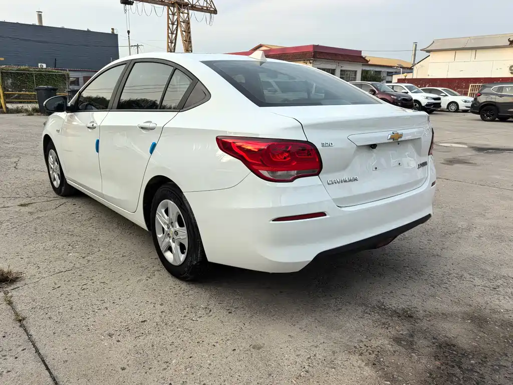 Chevrolet Cavalier — миниатюра 5