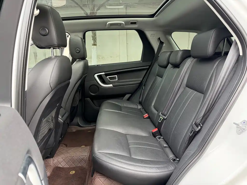 Land Rover Discovery Sport — миниатюра 13