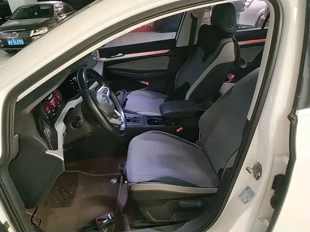 Volkswagen Golf — миниатюра 15