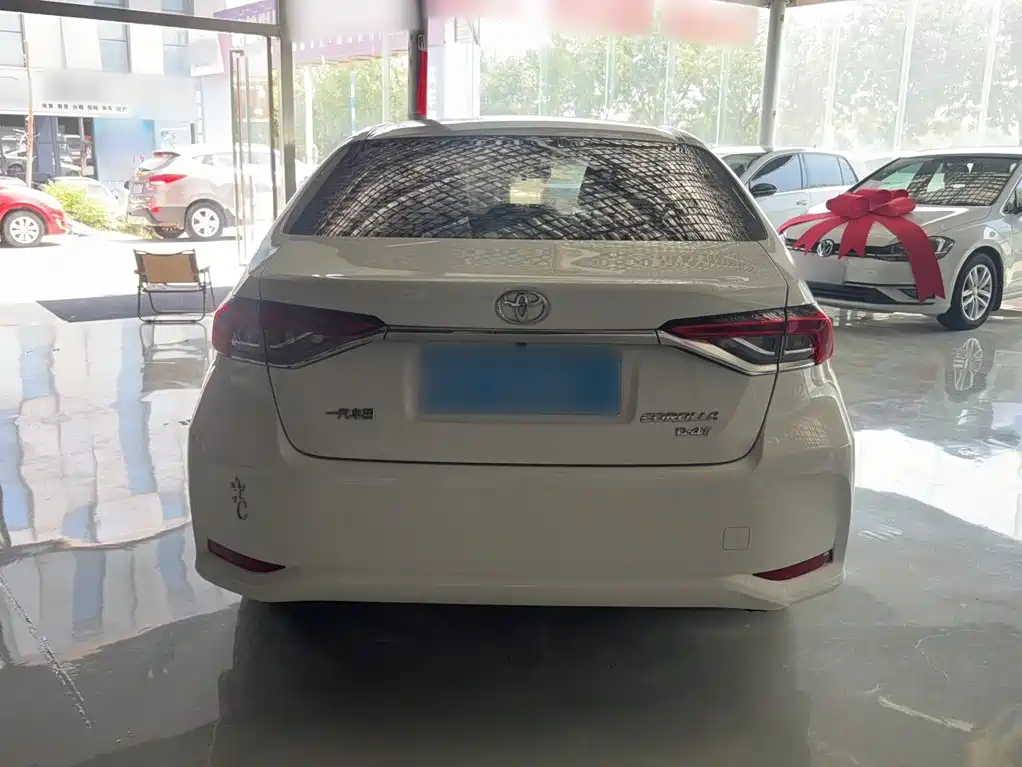 Toyota Corolla — миниатюра 12