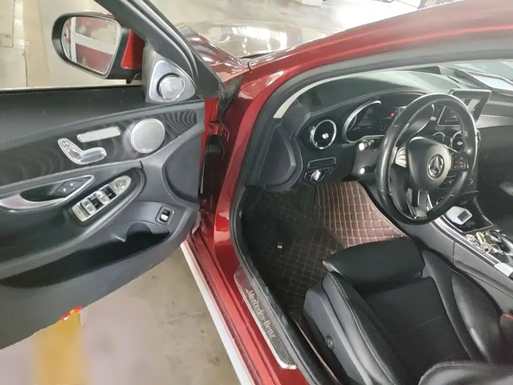 Mercedes-Benz C-Class — миниатюра 16