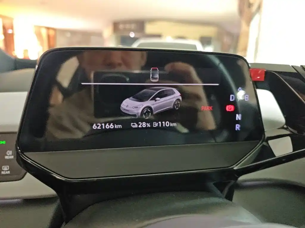 Volkswagen ID.3 — миниатюра 12