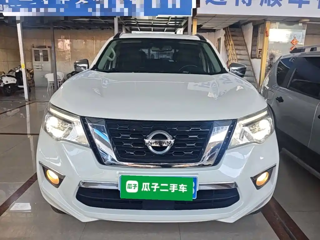 Nissan Terra — миниатюра 3