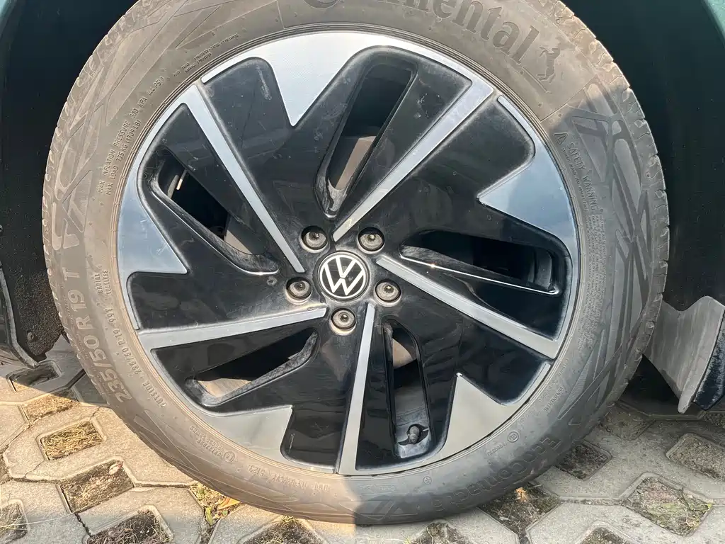 VOLKSWAGEN ID.7 VIZZION