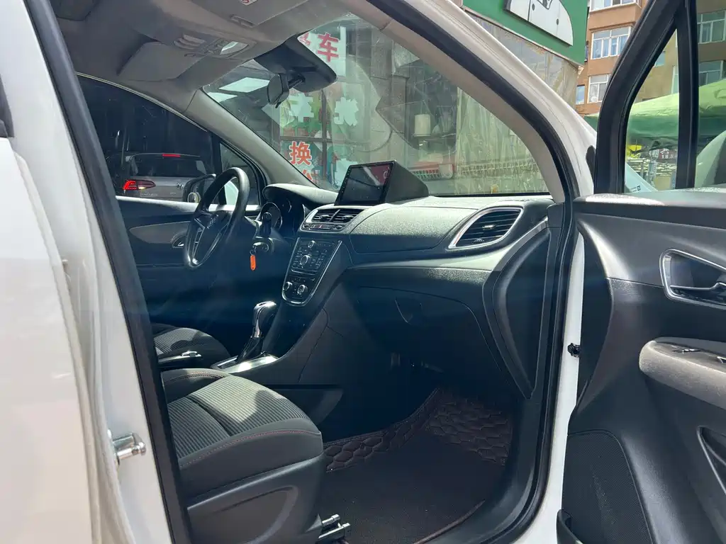 Buick Encore — миниатюра 8