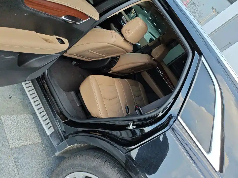 Cadillac XT5 — миниатюра 6