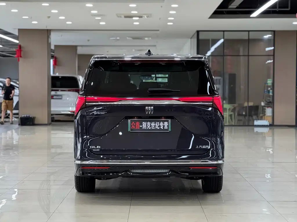 Buick GL8 Hybrid — миниатюра 4