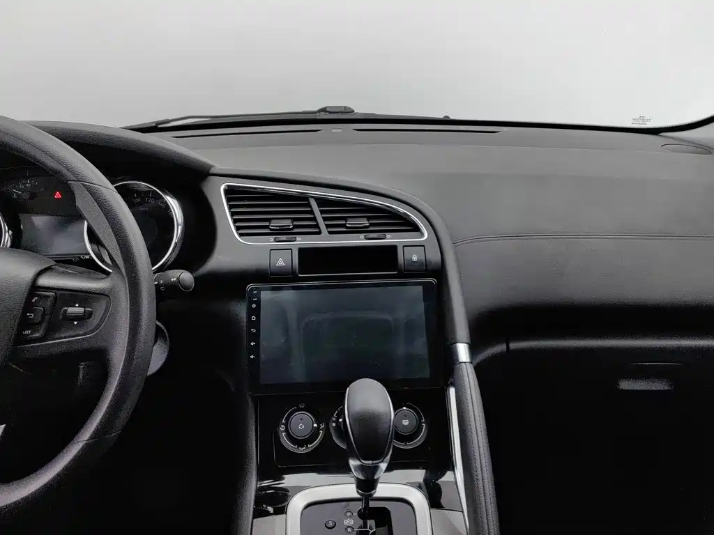 Peugeot 3008 — миниатюра 12