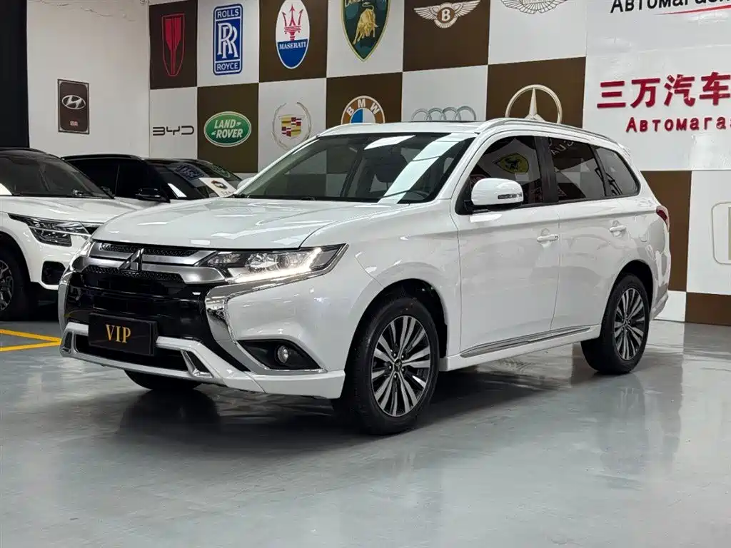 Mitsubishi Outlander 2022
