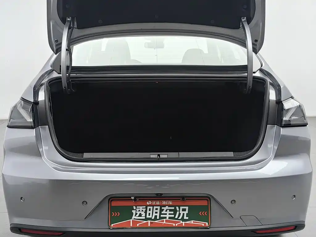 Peugeot 408 — миниатюра 16