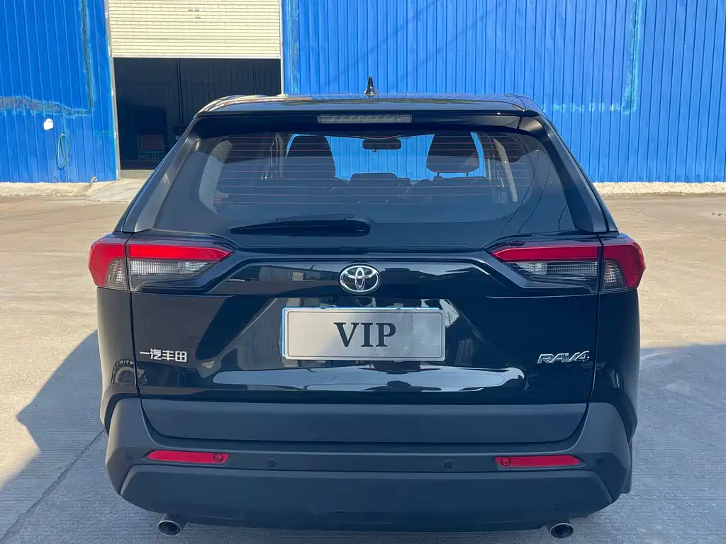 Toyota RAV4 — миниатюра 4