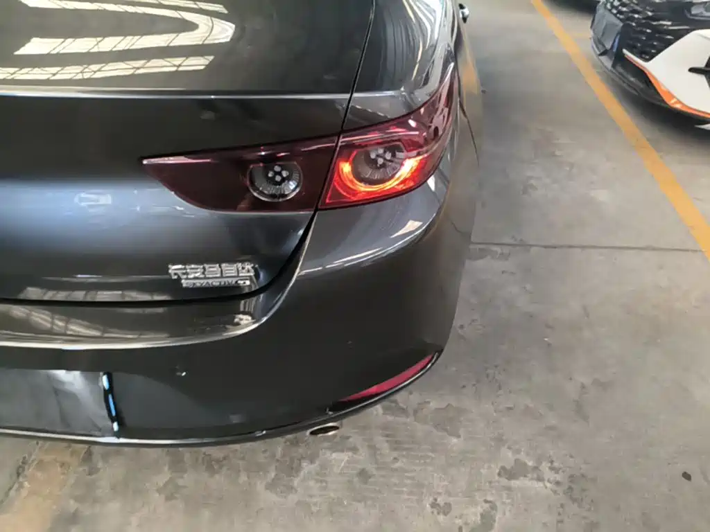 Mazda 3 Axela — миниатюра 8