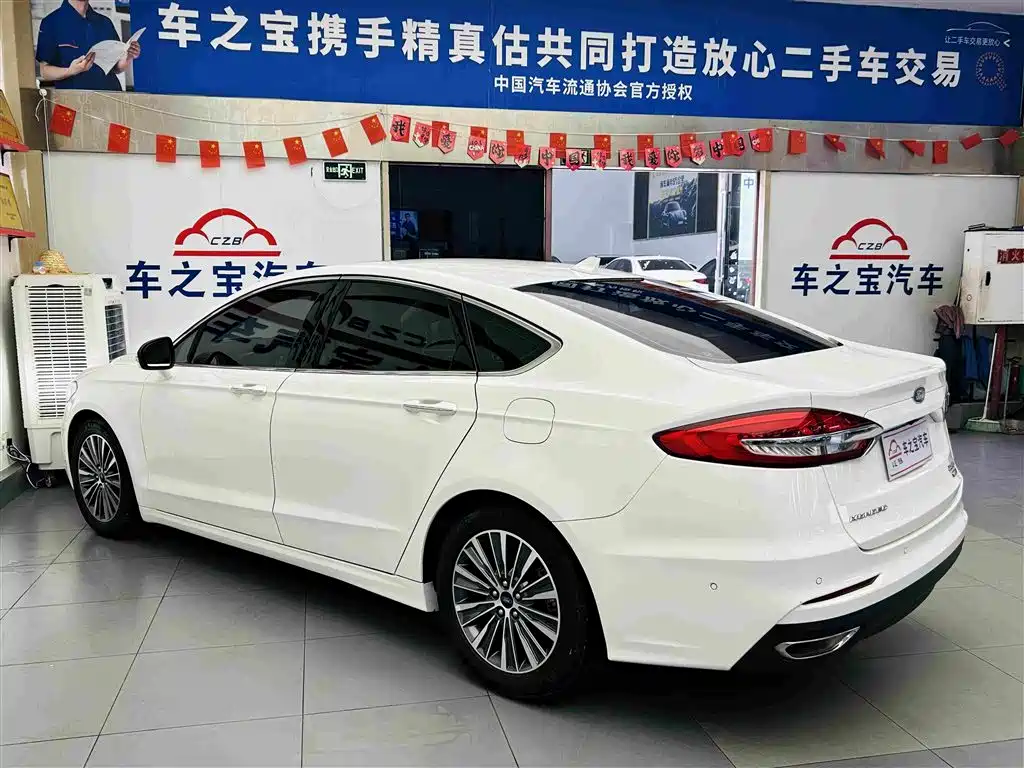Ford Mondeo — миниатюра 8
