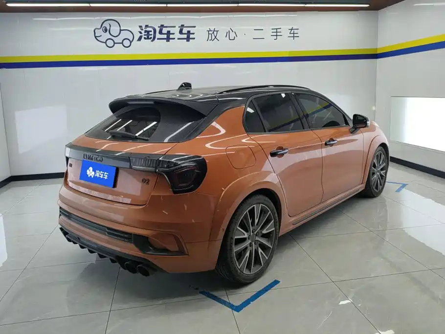 Lynk & Co 02 Hatchback — миниатюра 3