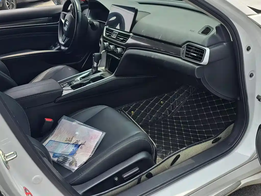 Honda Accord — миниатюра 6