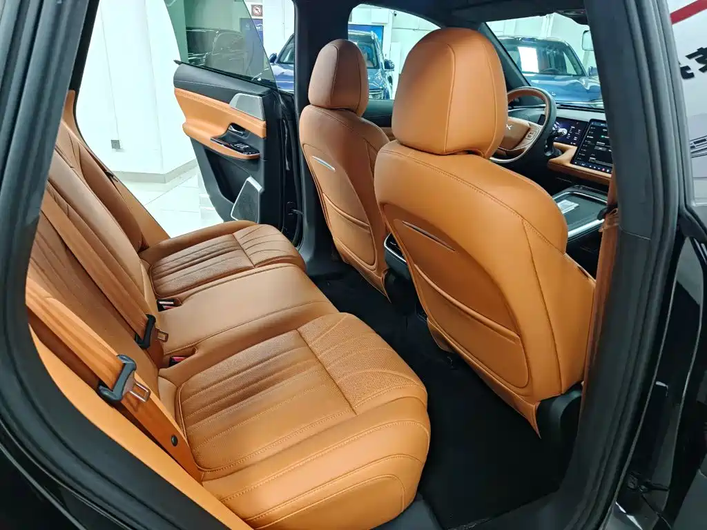 XPeng G9 — миниатюра 15