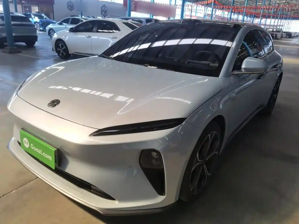 NIO ET5T — миниатюра 2