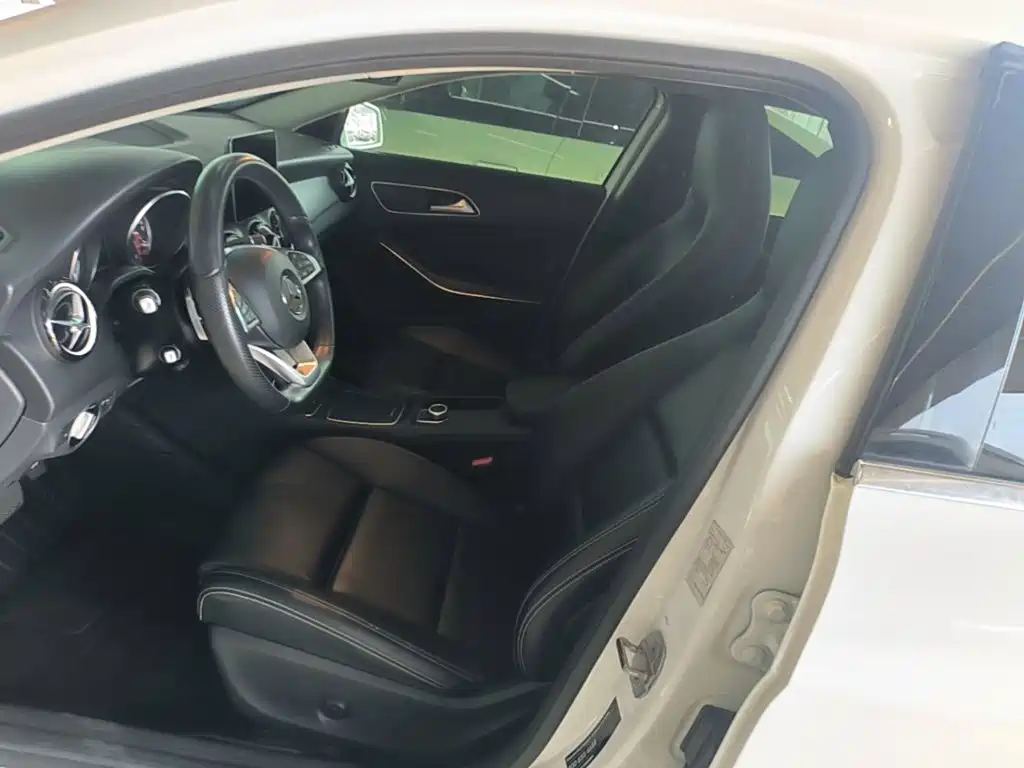 Mercedes-Benz GLA — миниатюра 15