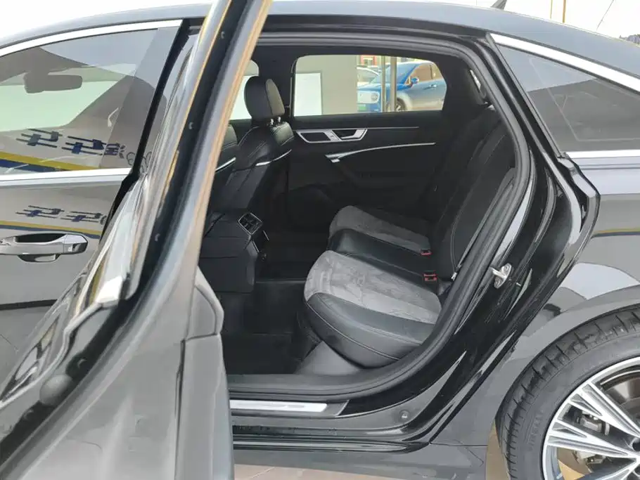 Audi A6L — миниатюра 11